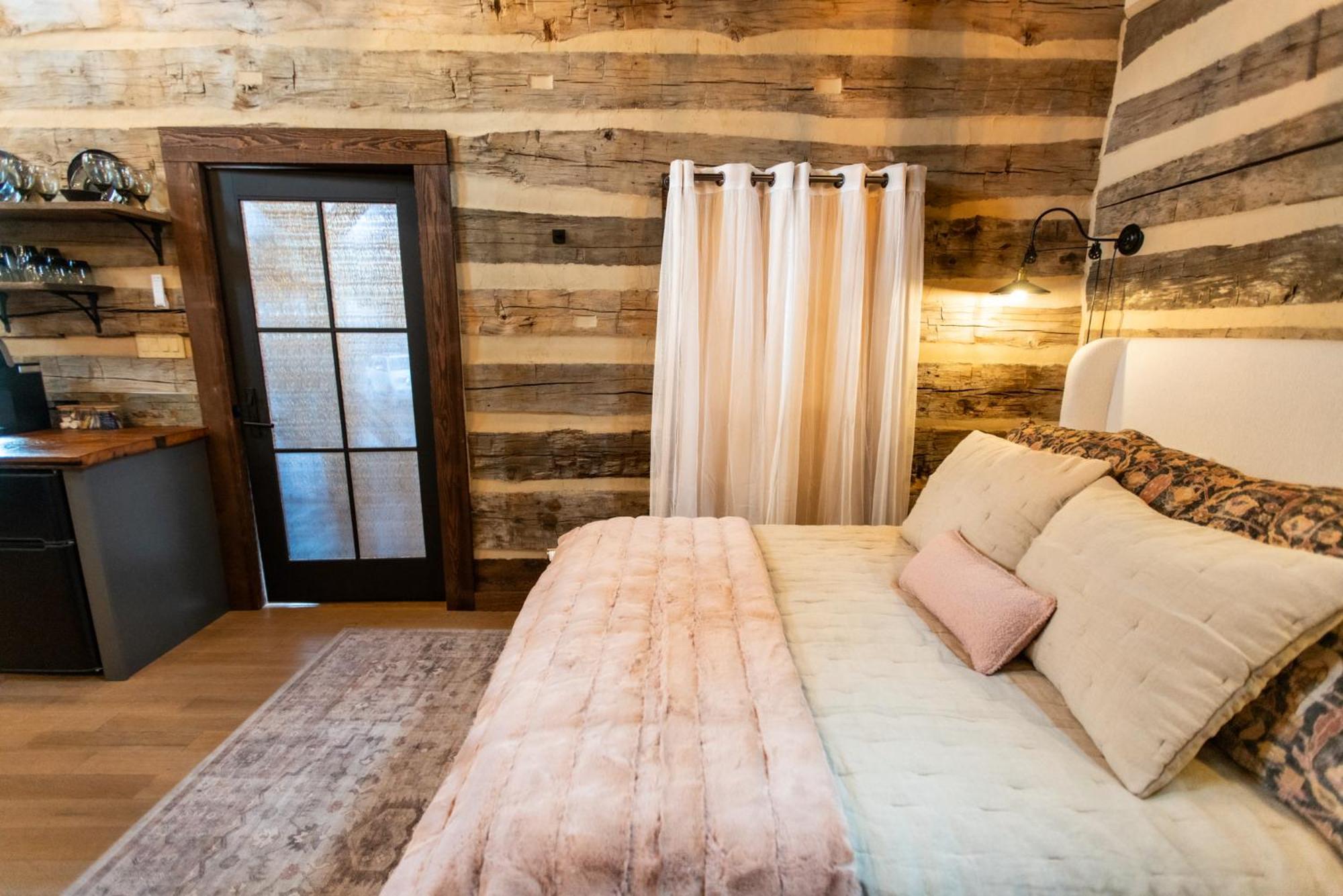 Barnwood Village 白硫磺泉镇 外观 照片