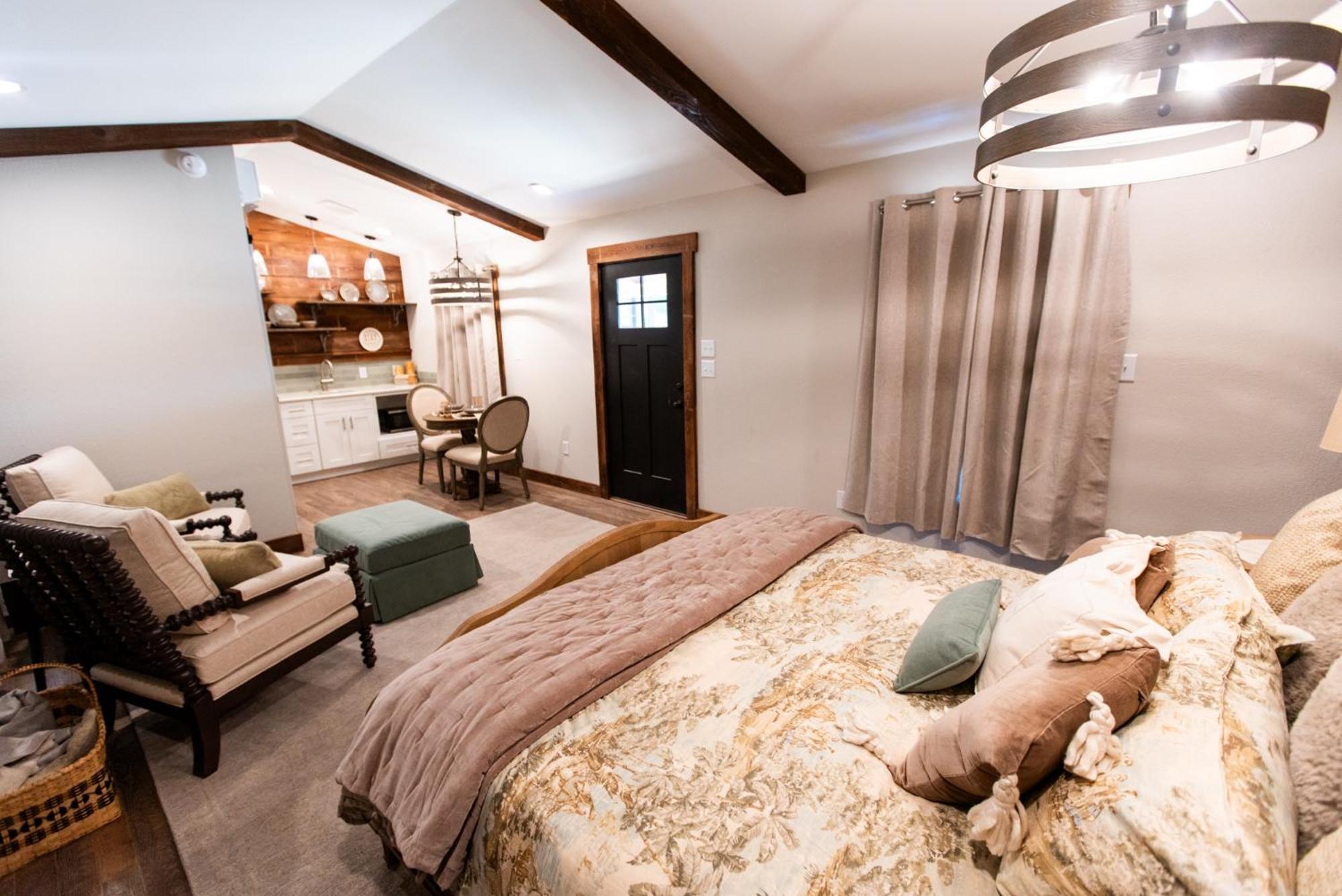 Barnwood Village 白硫磺泉镇 外观 照片